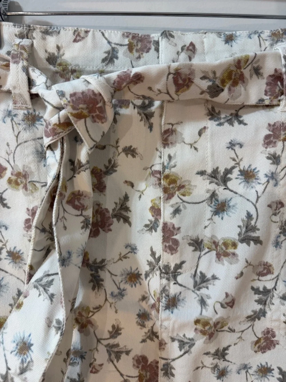 CeCe Floral Tie-Waist Mini Skirt - Cream Floral Size 16